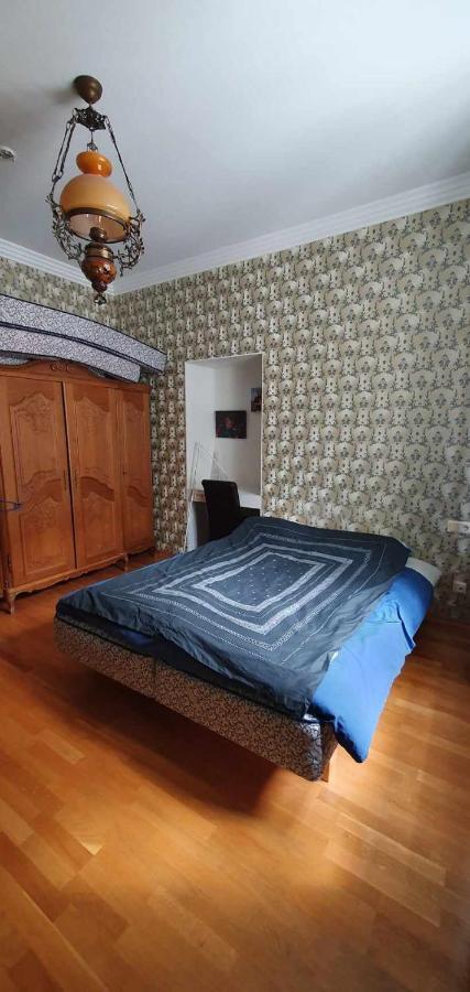 Cozy Apartment On The Town Hall Square Tallinn Eksteriør billede